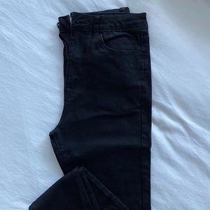 Black charcoal skinny jean FOREVER 21 size 26